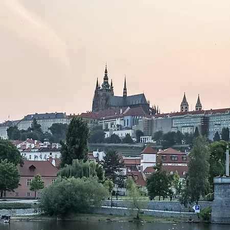 公寓 Celakovsky-4 By Interhome